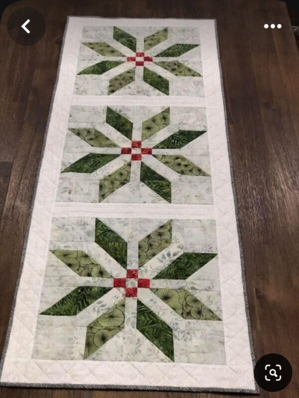 Evergreen Blooms: A Breathtaking Journey into Timeless Quilt Design